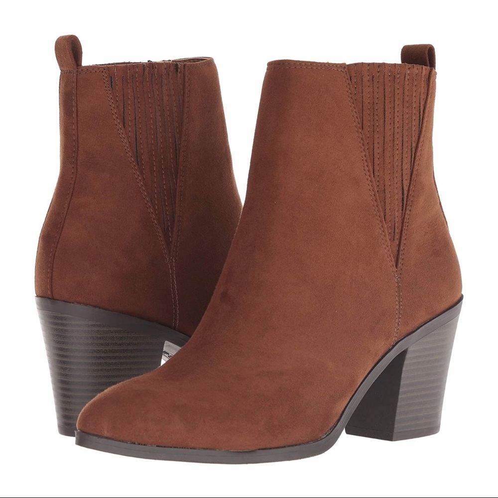 NWT 🛍️  Esprit Camel Suede Stacked Wooden Heel Chelsea Boots